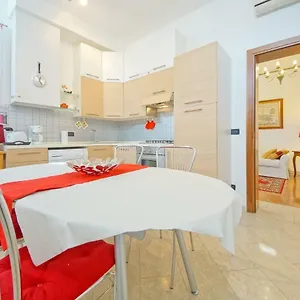 Apartment Dolcevita N 315, Venice