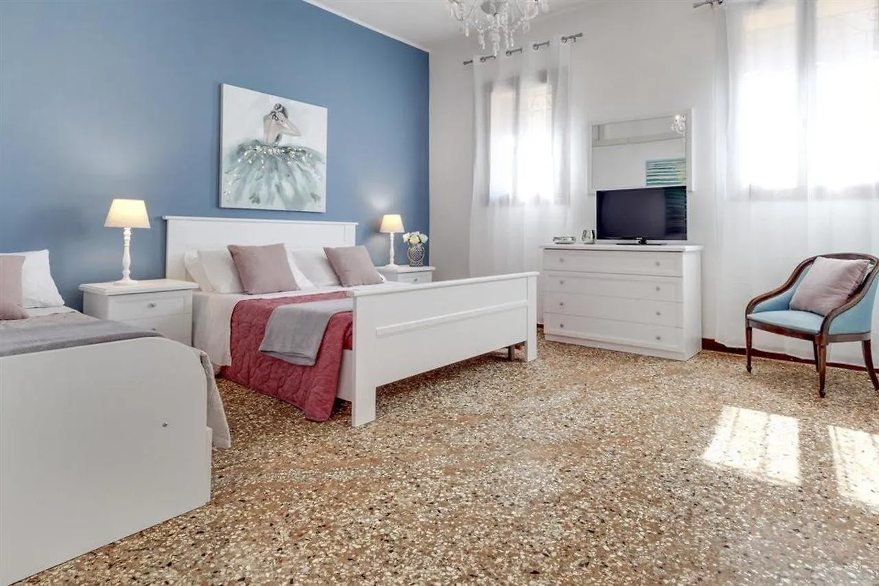 Accademia Opera Deluxe By Wonderful Italy Apartment Venice 0*,  Italy